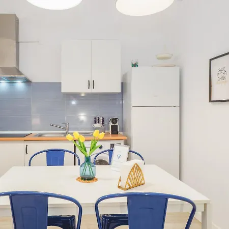 Apartment Cubo's Center El Molinillo Malaga