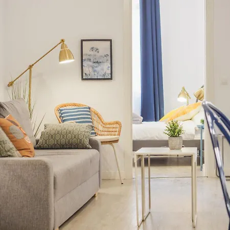 Cubo's Center El Molinillo Apartment Malaga