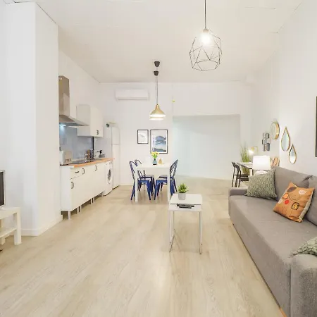 Apartment Cubo's Center El Molinillo *