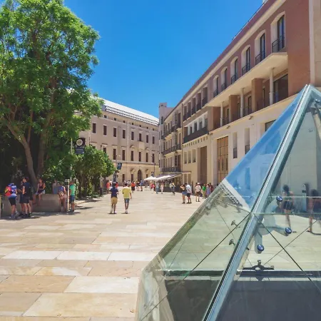 Cubo's Center El Molinillo Malaga