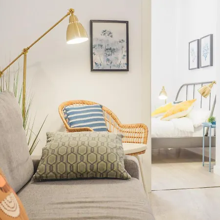 Cubo's Center El Molinillo Apartment Malaga