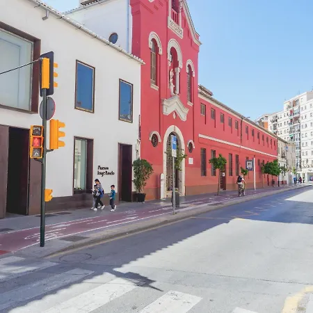 Cubo's Center El Molinillo * Malaga